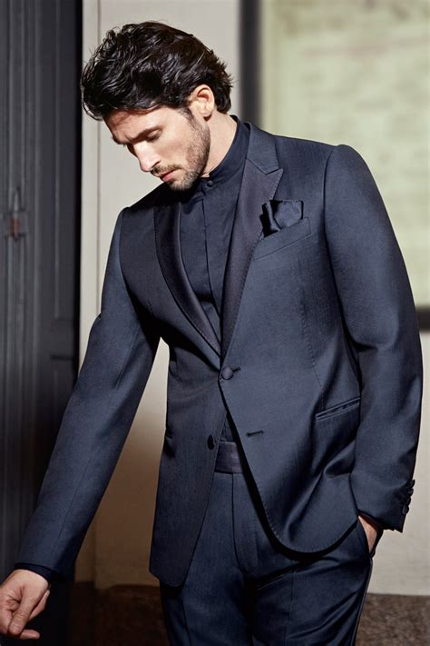 Make sure you add the best to your wardrobe. Latest Coat Pant Designs Black Custom Formal Groom Blazer ...