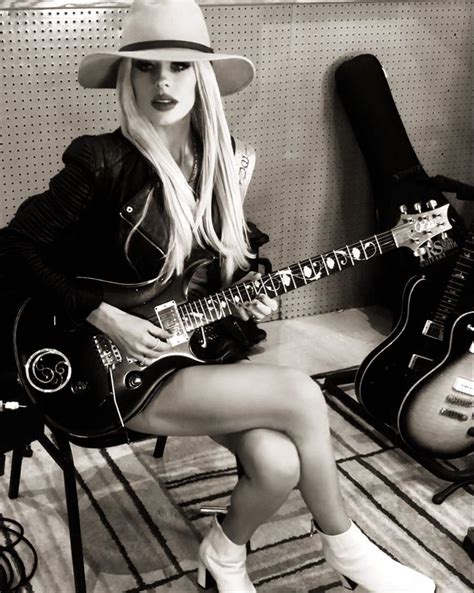Orianthi On Instagram With My Fav Guitar Prsguitars And Amp Behind