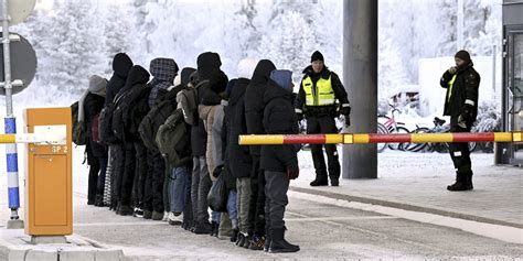 la finlandia lascerà aperto un solo varco di frontiera con la russia per impedire il passaggio