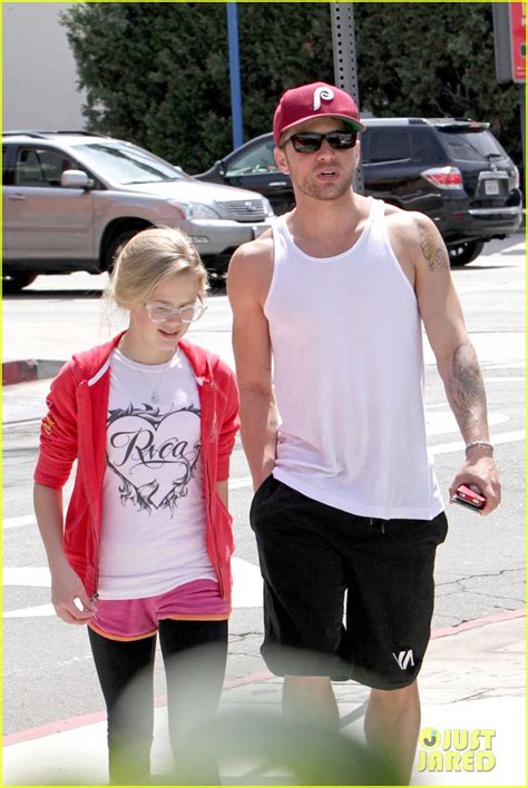 Ryan Phillippe And Ava Daddy Daughter Bonding Time Ryan Phillippe Bức ảnh 30162497 Fanpop