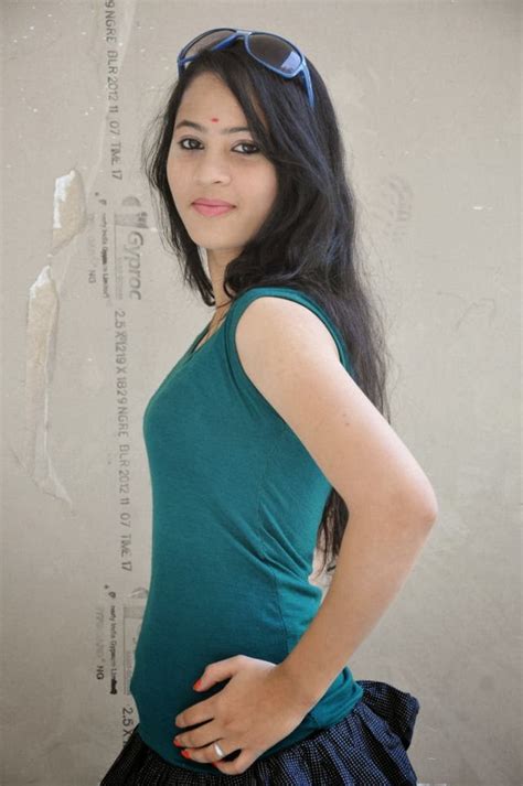Actress Asha Latest Photo Gallery Cinejosh 12