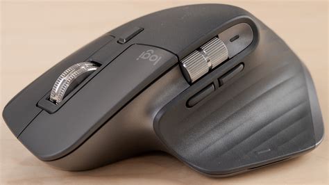 The mx master 3 fixes both those problems. Logitech MX Master 3 Review - RTINGS.com