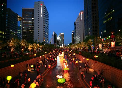 Night Along The Cheonggyecheon River Seoul Night Seoul Korea Travel