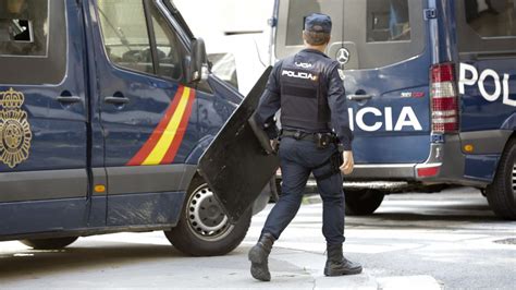 Interior Aumenta A 50 Los Traslados De Policía Nacional A Asturias