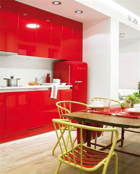 22 Ideas to Create Stunning Red and White Kitchen Design