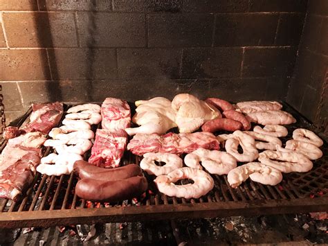 Asado Argentino Carne A La Parrilla Y Mucho Más En