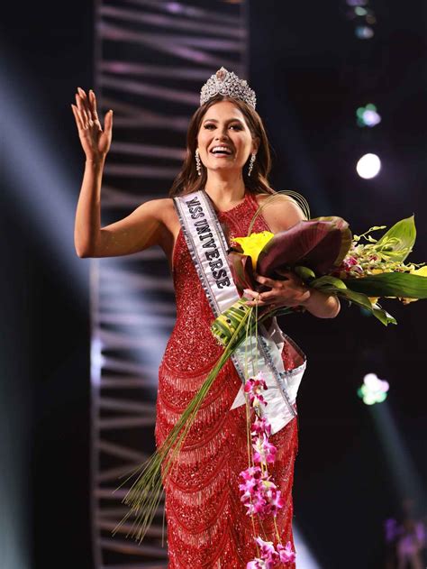 la mexicana andrea meza gana miss universo 2021 así es la ingeniera de software y activista de