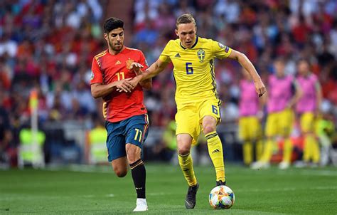 Jun 29, 2021 · với sự xuất hiện của bộ ba tiền vệ busquets, koke và pedri, không khó khăn để tây ban nha kiểm soát hoàn toàn thế trận trong quãng thời gian đầu hiệp một. Tây Ban Nha - Thụy Điển: Hai quả phạt đền & một siêu phẩm
