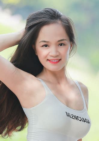 Asian Profile For Romantic Companionship Bich Huong Moni From Ha Noi Yo Hair Color Black