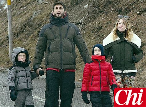 Per lei è infatti in arrivo il quarto figlio e. Barbara Berlusconi e Lorenzo Guerrieri a St. Moritz con i ...
