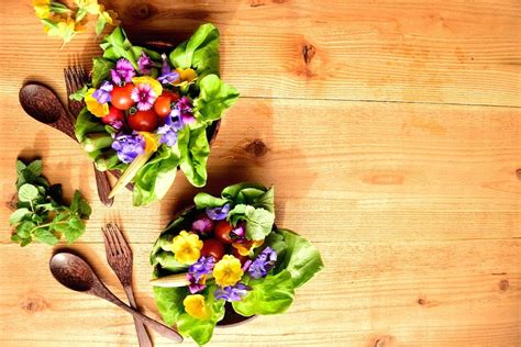 20 Edible Flowers You Can Eat Live Love Fruit