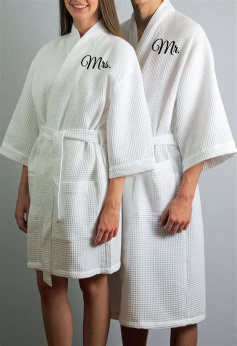 set of 2 robes mr and mrs robes anniversary t wedding t etsy honeymoon robe