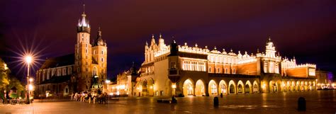 Situated in the centre of kraków, just 750 yards from wawel royal castle and 1.1 miles from cloth hall, cracovia features accommodation with city views and free wifi. Free tour de misterios y leyendas por Cracovia ¡Gratis ...