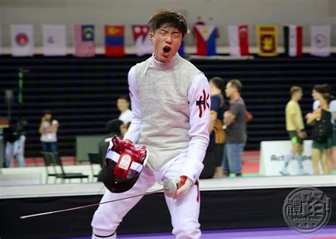 張家朗 香港劍擊運動員 2016里約奧運會第11名 首位港產亞洲冠軍 首位世界青少年花劍冠軍 hong kong fencing team representative 2016. 張家朗贏奧運資格賽冠軍坐上奧運列車 - 體路 Sportsroad
