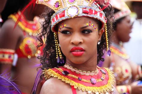 toutes les couleurs des caraïbes dans un festival barbade upupup i blog mode lifestyle