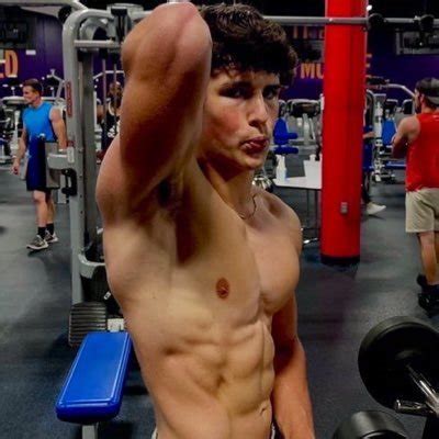 Findom Rt On Twitter So Much Muscles