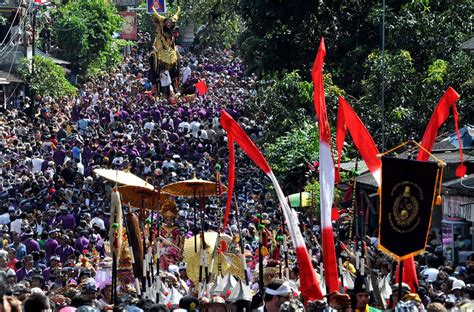 Ngaben Tradisi Umat Hindu Di Bali Seputar Indonesia