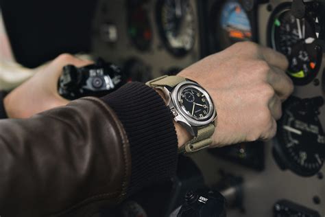 Traveling Back In Time Longines Launches Re Edition Of Majetek Pilots