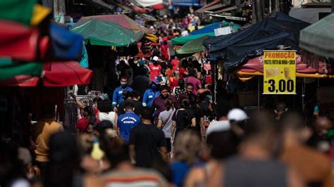 População brasileira ultrapassa milhões de habitantes diz IBGE Brasil iG