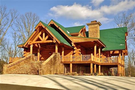 Our cabins in gatlinburg, tn, are the perfect place to rest choose from a wonderful selection of quality log cabin rentals in gatlinburg featuring breathtaking views, fun, and exciting game rooms, bubbling. Wilderness Lodge, Luxury Log Cabin,... - HomeAway Gatlinburg