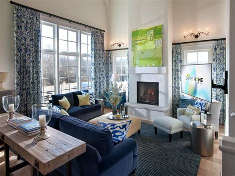 2014 Hgtv Smart Home Great Room The Large Wall Of Windows In This Great