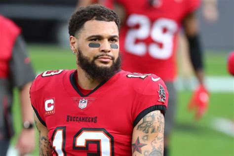 Mike Evans Net Worth And Career February 2024 Wealthy Peeps