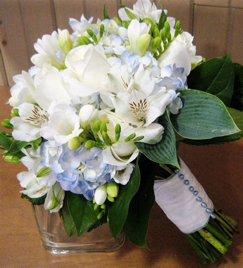 4 Types Of Beautiful Flowers By Which You Can Surprise Your Wife Iwmbuzz