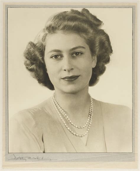 Npg X34830 Queen Elizabeth Ii Portrait National Portrait Gallery