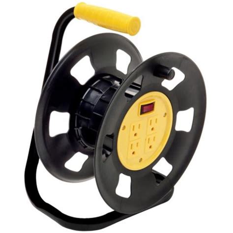 4 Outlet Retractable Extension Cord Reel