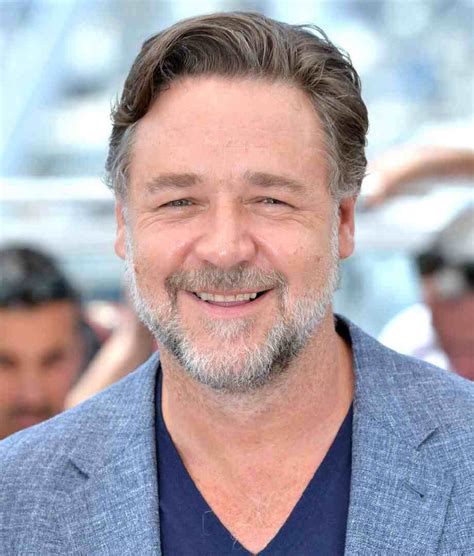 Russell Crowe Net Worth Wife Wiki News Parents Age