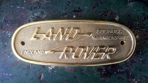 Enjoy the videos and music you love, upload original content, and share it all with friends, family, and the world on youtube. Land Rover logo brass.jpg - De Autoboerderij