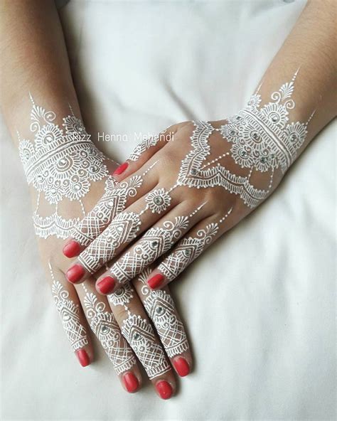 Mungkin banyak orang yang belum tau mengenai apa itu henna. Gambar White Henna Sifat Waterproof Kita Menggunakan Eye ...