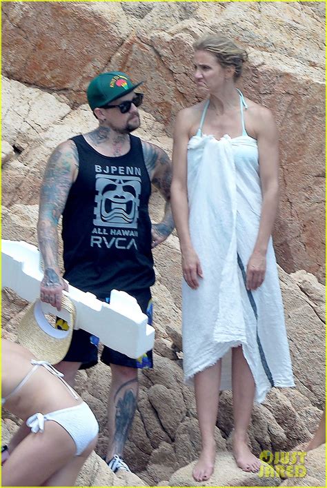Cameron Diaz Is Married To Benji Madden Wedding Details Photo