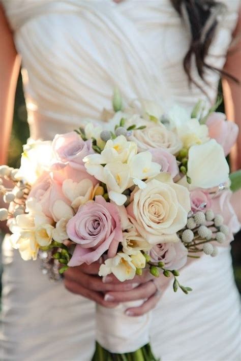 30 Stunning Mixed Pastel Colored Bouquets Wedding