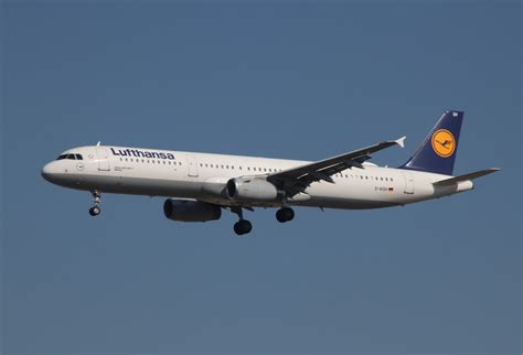 D Aish Lufthansa A320 Landing At Frankfurt 28 March 2022 Flickr