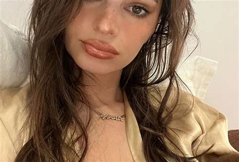 Emily Ratajkowski Puts On A Busty Display In Unbuttoned Top As She