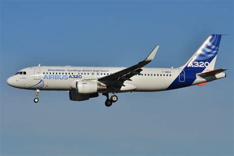 Airbus A320 200 Airbus Industries Aib House Colors Sha Flickr