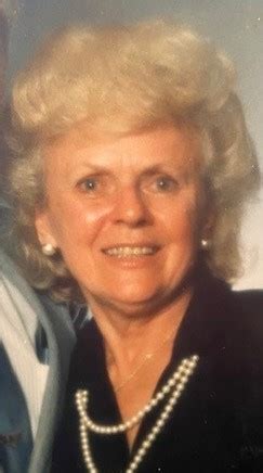 Obituary Of Helen S Mazuch Fitzgerald Sommer Funeral Home Locate