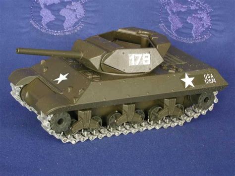 Buffalo Road Imports M10 Tank Destroyer Military Tanks Diecast Model