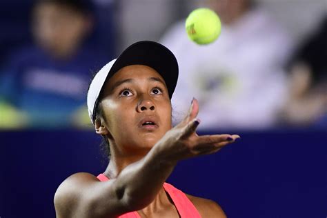 Canadian Teenager Leylah Annie Fernandez Wins Her First Pro Tennis