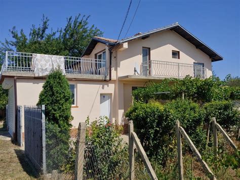 Wenn sie ihr haus verkaufen möchten, sind eine menge fragen zu klären. Ein zweistöckiges Haus zu verkaufen im Dorf Orizare - Ikey