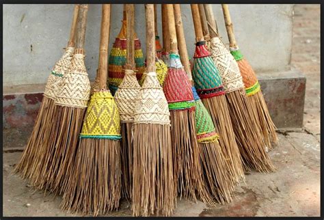 Handmade Brooms Handmade Broom Objets Antiques Brooms And Brushes