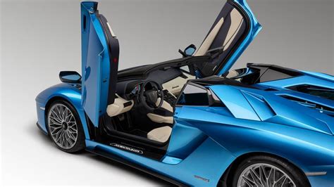 lamborghini aventador s roadster drive review open topped screaming at its operatic finest