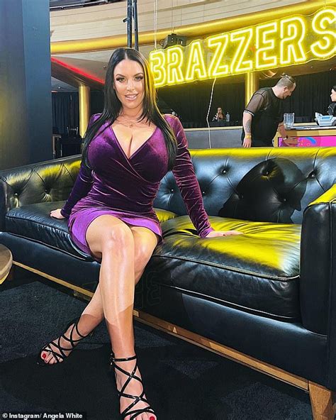 Porn Star Angela White Reveals Why She Refuses To Be Massaged By Men Daily Mail Online
