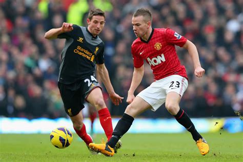 Fierce rivals manchester united and liverpool try again to play their premier league fixture at old trafford, 10 days after the original game was postponed amid protests by united fans against the. Manchester United vs Liverpool en vivo, Premier League 2014