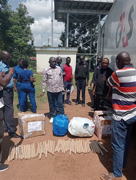 Busia Two Arrested Ferrying Suspected Bhang Worth Ksh900k In G4s Lorry