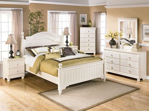 White Cream Bedroom Sets White Bedroom Set Furniture Rooms To Go
