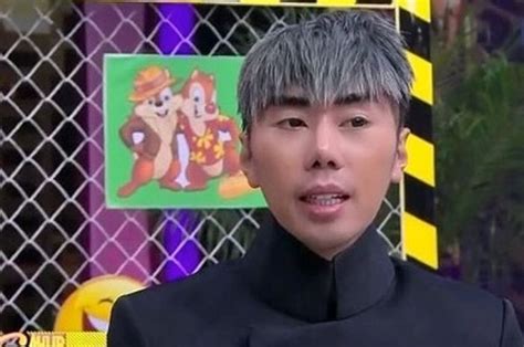 Roy kiyoshi mengungkapkan tentang penyesalannya soal filler dagu. Bak Mimpi Buruk, Tak Ingin Mendahului Takdir Roy Kiyoshi ...