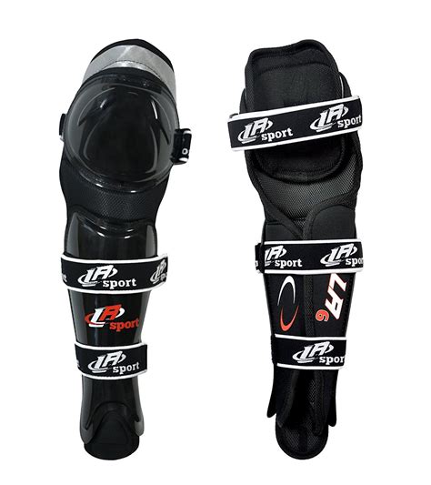 Top 8 Best Hockey Shin Guards Reviews in 2022 - StuffSure