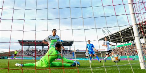 Lukas nmecha (born 14 december 1998) is a professional footballer who plays as a forward for belgian club anderlecht on loan from manchester city. U21: Deutscher Kader vor der EM-Qualifikation runderneuert ...